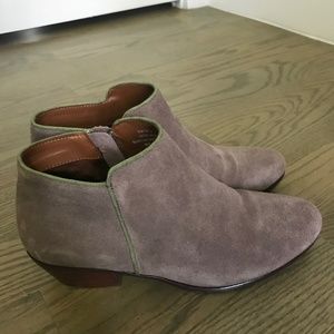 Crown Vintage Light Brown Booties